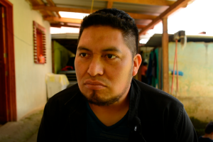 Con el paso del tiempo, Ángel se hundía cada vez más en una oscuridad de la que le parecía imposible salir.