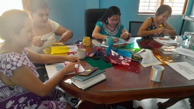 Fotografía tomada en una sesión de aprender y compartir con las participantes